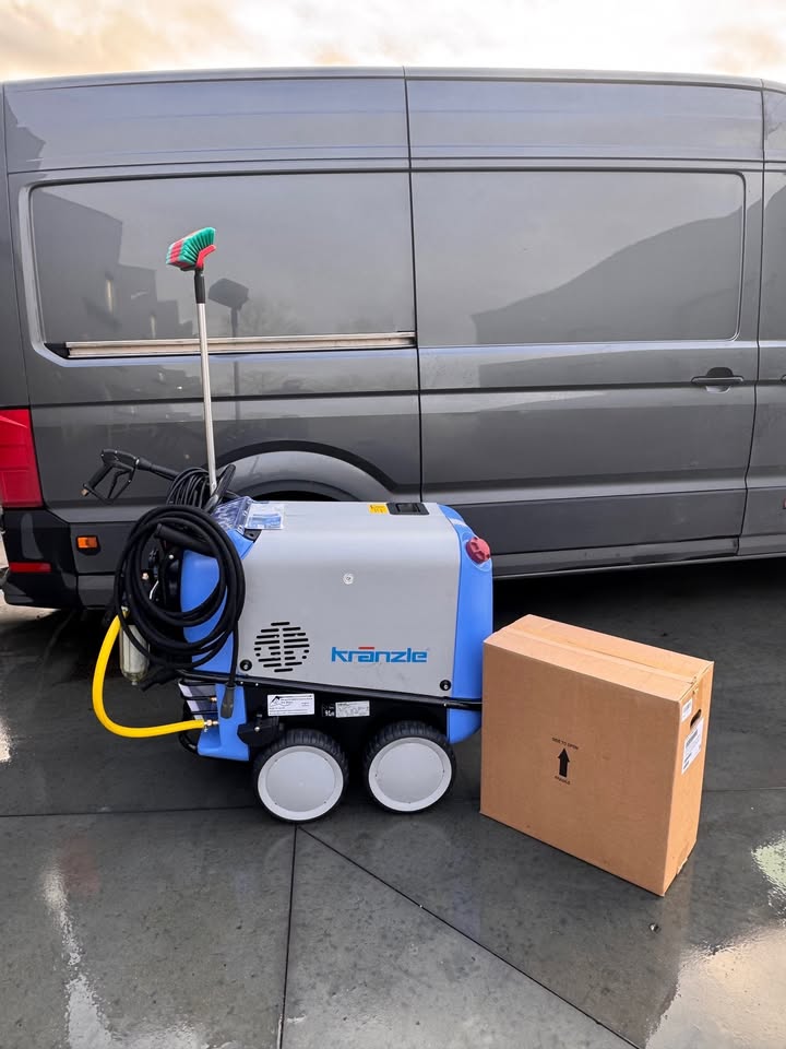 11/12/2025