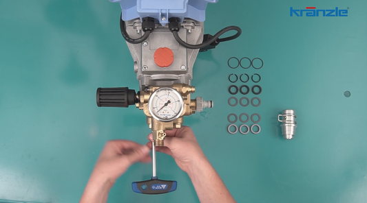 Kränzle drukproblemen? Manchetten vervangen in de pomp (2/3)