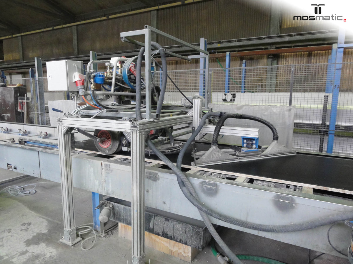 Mosmatic FL-AH oppervlaktereiniger met recovery in gebruik voor gecontroleerde vuilwaterafvoer 1