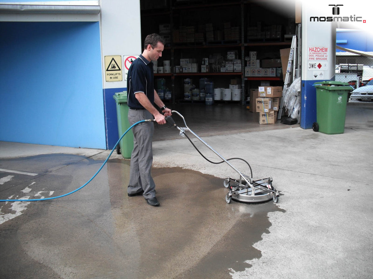 Mosmatic FL-AH oppervlaktereiniger met recovery in gebruik voor gecontroleerde vuilwaterafvoer 6