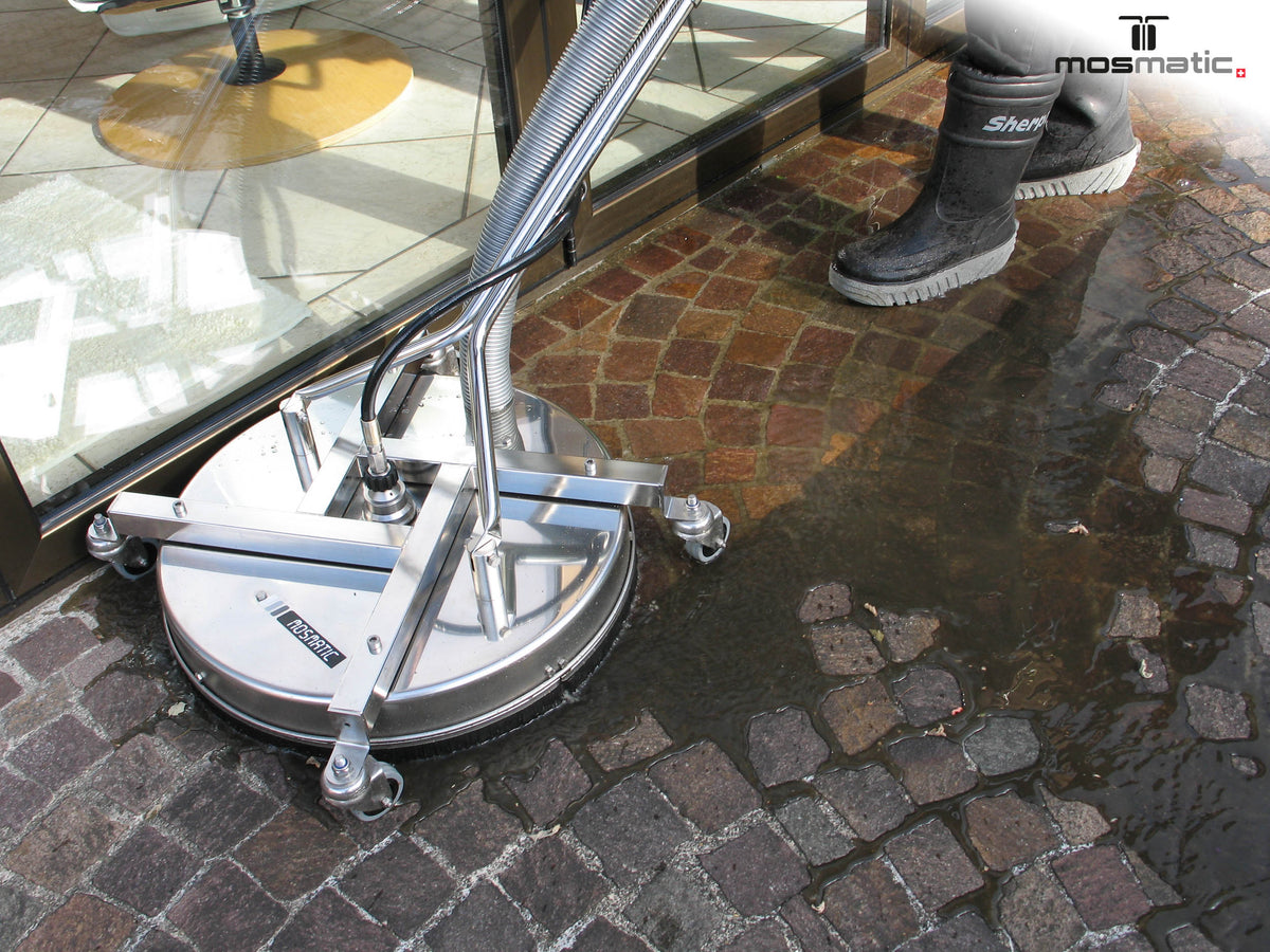 Mosmatic FL-AH oppervlaktereiniger met recovery in gebruik voor gecontroleerde vuilwaterafvoer 11